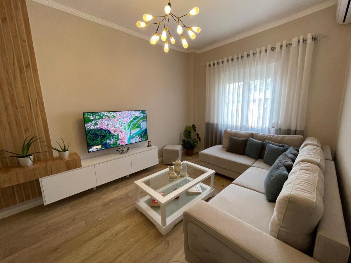 Joni & Joy Center Apartment Berat Eksteriør bilde